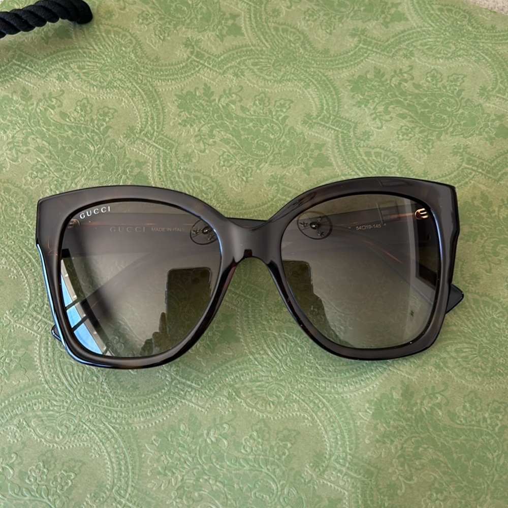 ๐ค Gucci Havana Brown Sunglasses - Picture 8 of 10